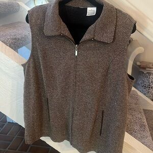 Brown and cream tweedy equestrian zip up vest XL